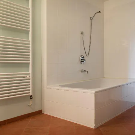 Meierei - Mit Pool & Tennisplatz, Nahe Ostsee *