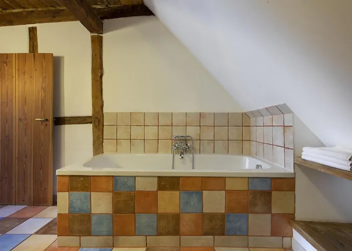 Meierei - Mit Pool & Tennisplatz, Nahe Ostsee *